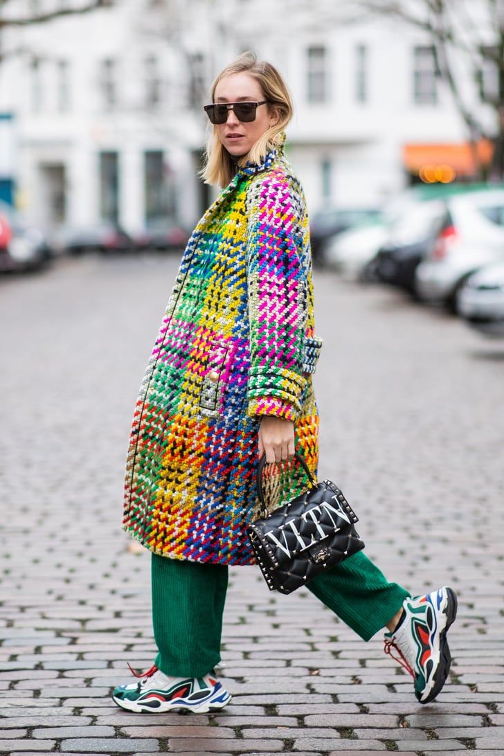 Moda Chic, Cooler Look, Looks Street Style, Green Pants, Mode Inspiration, Looks Style, Colorful Fashion, Winter Style, Look Fashion