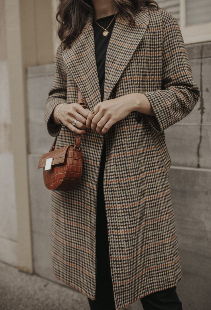 Checkered Coat- Fall Uniform Checkered Outfit Ideas, Check Coat Outfit, Checked Coat Outfit, Checkered Wool Coat, Plaid Coat Outfit, Checkered Outfit, Checkered Coat, Plaid Trench Coat, Plaid Wool Coat