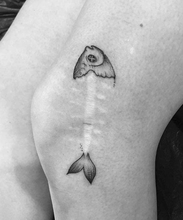 scar tattoo Fish Bone Tattoo, Tattoos For Women On Thigh, Independent Tattoo, Herren Hand Tattoos, Tattoo Over Scar, Scar Tattoo, Bone Tattoos, Tattoos For Women Half Sleeve, Gorgeous Tattoos