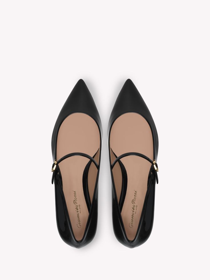 Mary Jane Flats, 2 Inch Heels, Gianvito Rossi, Womens Flats, Leather Heels, Flat Shoes Women, Mary Janes, Designer Shoes, Patent Leather