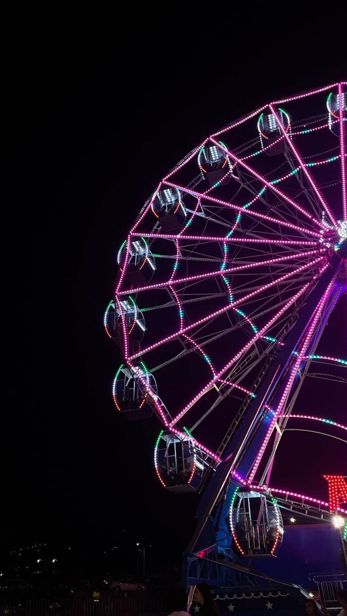 Day in the fair or carnival Fair Background Images, Ferries Wheels Aesthetic, Night Carnival Aesthetic, Ferry Wheel Aesthetic, Ferries Wheels, Fair Background, Ferris Wheel Aesthetic, Carnival Wallpaper, Wheel Aesthetic