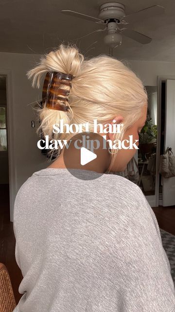 maria layton on Instagram: "SHORT HAIR CLAW CLIP HACK!! save for future use! apparently this works for the SUPER long haired girlies too!!! i am not the inventor of this hack i saw it on pinterest a while ago!! i hesitated to chop my hair because i love my claw clips to much but this saved me!!!!" How To Put Hair In Claw Clip Short Hair, Claw Clip Style For Short Hair, Short Bob Claw Clip, Hair Claw For Short Hair, Claw Clip Hack For Short Hair, Hair Clip On Short Hair, Short Hair In Clip, Hair Clip Hairstyles Short Hair, How To Clip Short Hair