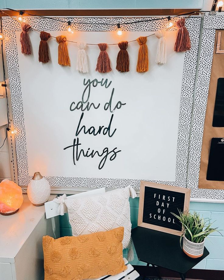 there is a sign that says you can do hand things on the wall behind it