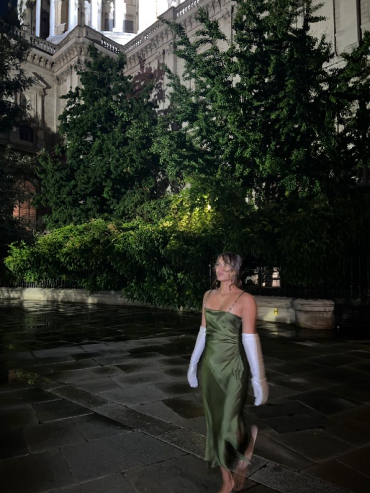 Prom Look With Gloves, Green Old Money Dress, Green Dress White Gloves, Green Y2k Prom Dress, Dark Green Birthday Dress, Green Silk Dress Aesthetic, Gala Theme Party Outfit, Green Dress With Gloves, Prom Dress Gloves