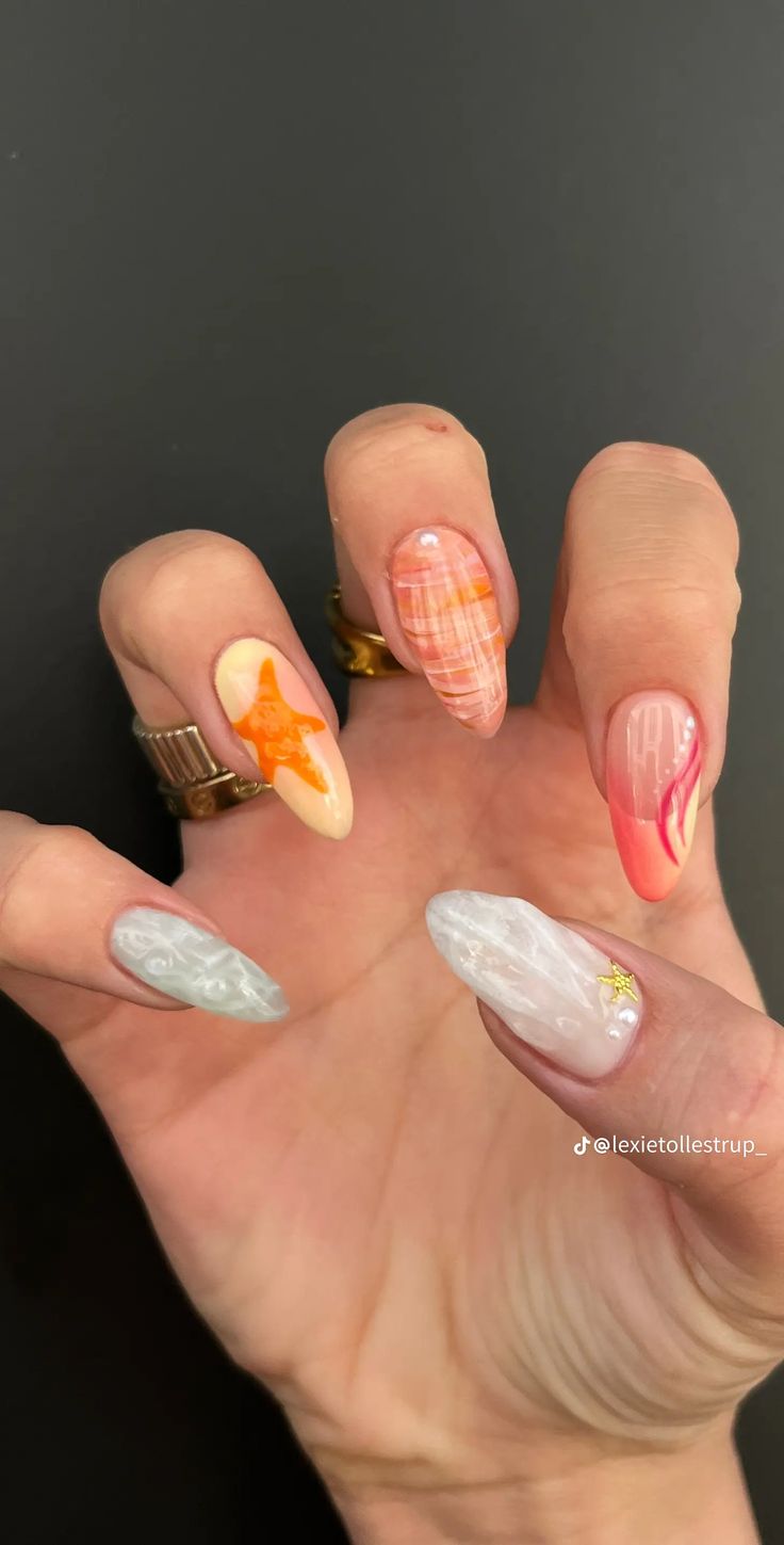 Artsy Summer Nails, Ocean Dip Nails, Beachy Nail Inspo Almond, Costal Nails Almond, Busy Nails Designs, Tsitp Nails, Philippines Nails, Utah Girl Nails, Sea Animal Nails