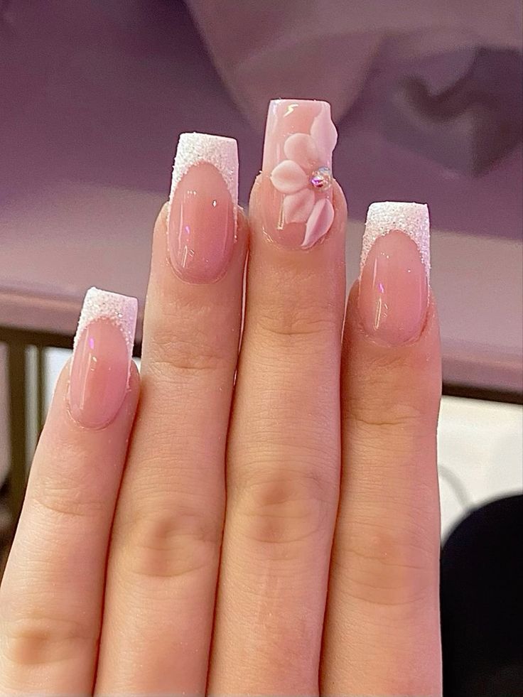 Spring Nails Coffin, Quince Nails, Quinceanera Nails, Nails Easy, Summery Nails, Girly Acrylic Nails, French Tip Acrylic Nails, Simple Acrylic Nails, French Acrylic Nails