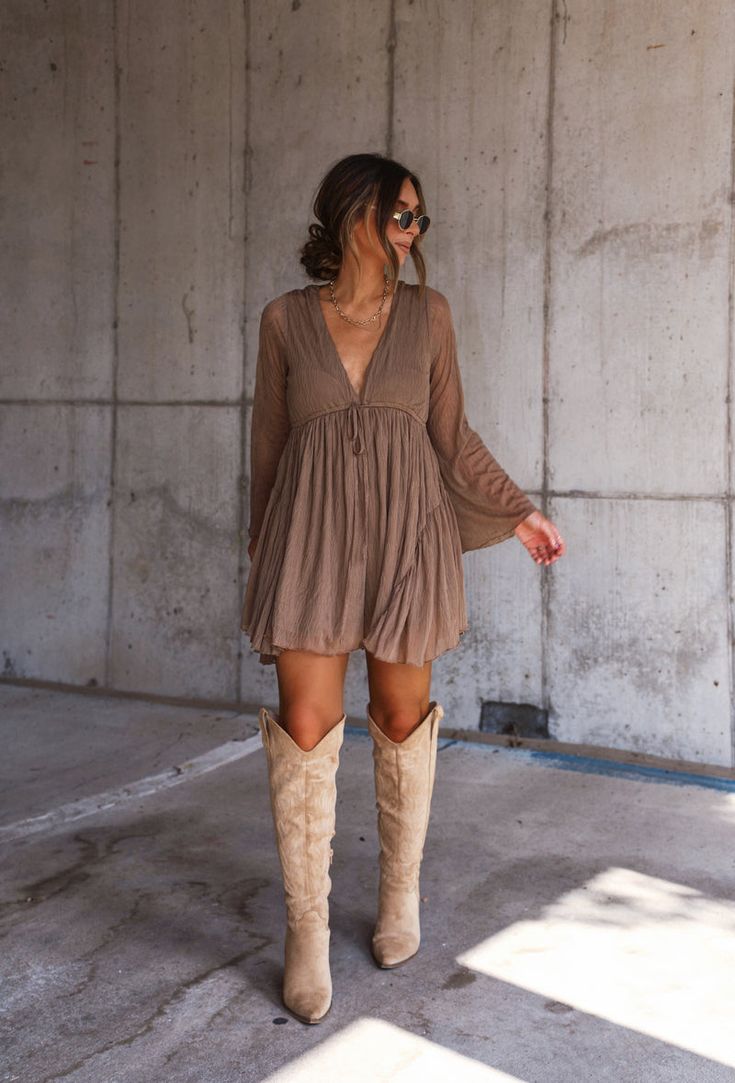 Maya Lace Romper Romper Country Concert Outfit, Ootd Instagram, Nashville Outfits, Western Style Outfits, Concert Outfits, Country Concert, Romper Outfit, Picture Outfits, Lace Romper