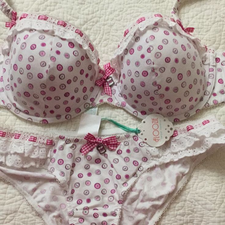 Adorable Button Print Bra And Panty Set. Bra Nwot Size 34 Dd And Panty Nwt Size Uk 10 Is Us 6/8. Super Cute Pretty Underwater, Lane Bryant Bras, Wedding Night Lingerie, High Neck Bra, Victoria Secret Pink Bras, Bra And Panty Set, Pink Lace Bralette, Printed Bras, Pink Bralette