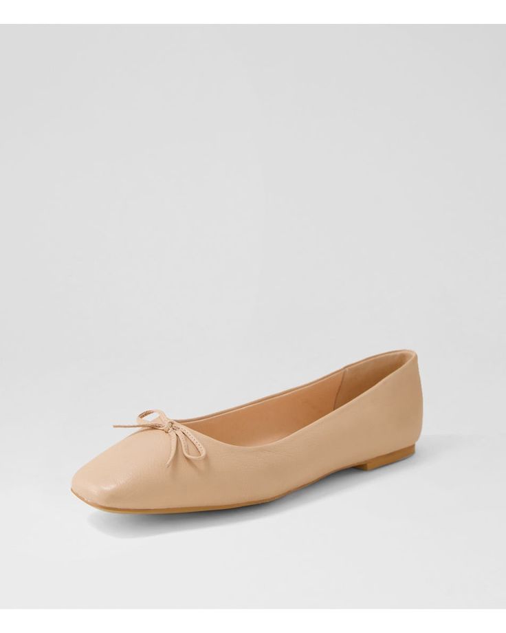 Teliyer Dark Nude Leather Ballet Flats. Upgrade your daily edit with these contemporary ballet flats by Mollini. With a classic bow and modern square toe, TELIYER mixes design elements to create your new wardrobe essential. Contemporary Ballet, Modern Square, Leather Ballet Flats, New Wardrobe, Wardrobe Essentials, Ballet Flats, Ballet, Wardrobe, Square