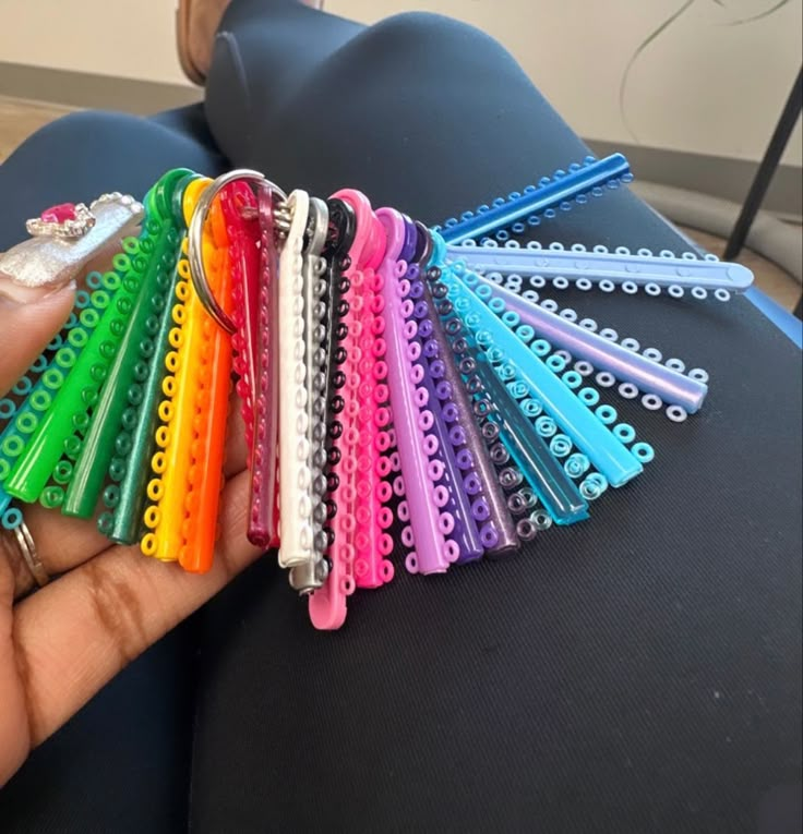 Dental Braces Colors, Teeth Aesthetic, Cute Braces Colors, Getting Braces, Braces Tips, Cute Braces, Dental Braces, Brace Face, Teeth Braces