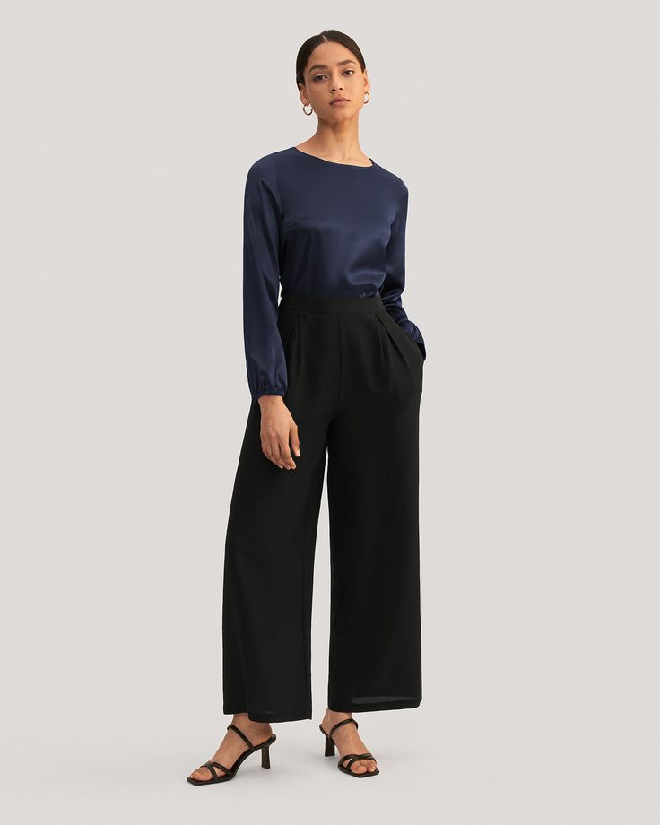 Elegant and effortless. The Wide Leg Cropped Silk Pants have a relaxed silhouette for ultimate comfort. Beautifully tailored for ease with front pleats and pockets, these wide-leg pants are practical yet chic for everyday wear. Perfect for the weekdays and weekends or even the resort, wear with your other silk essentials for top to toe style, with barely any effort. Silk Wide Leg Pants, Silk Bottoms, Latest Tops, Wide Leg Cropped Pants, Silk Shorts, Knitted Coat, Silk Pants, Pantalon Large, Womens Basic