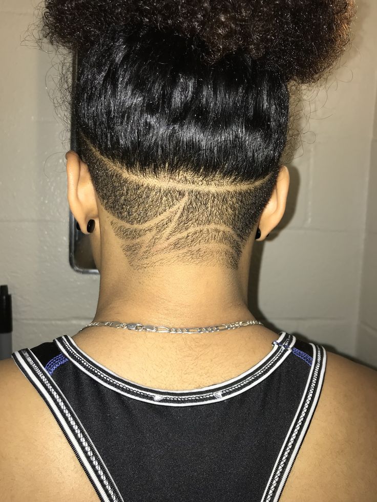 Undercut z design. Twa Undercut, Shaved Undercut Designs, Nape Undercut Designs, Undercut Natural Hair, Undercut Design, Undercut Hair Designs, Undercut Hair, Women Haircut, Haircut Design