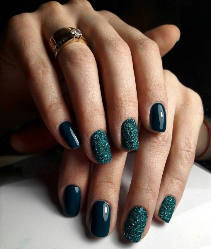 Winter Nail Colors, Green Nail Designs, Nail Colors Winter, Green Nail, Winter Nail, Nail Polishes, Perfect Nails, Green Nails, Blue Nails