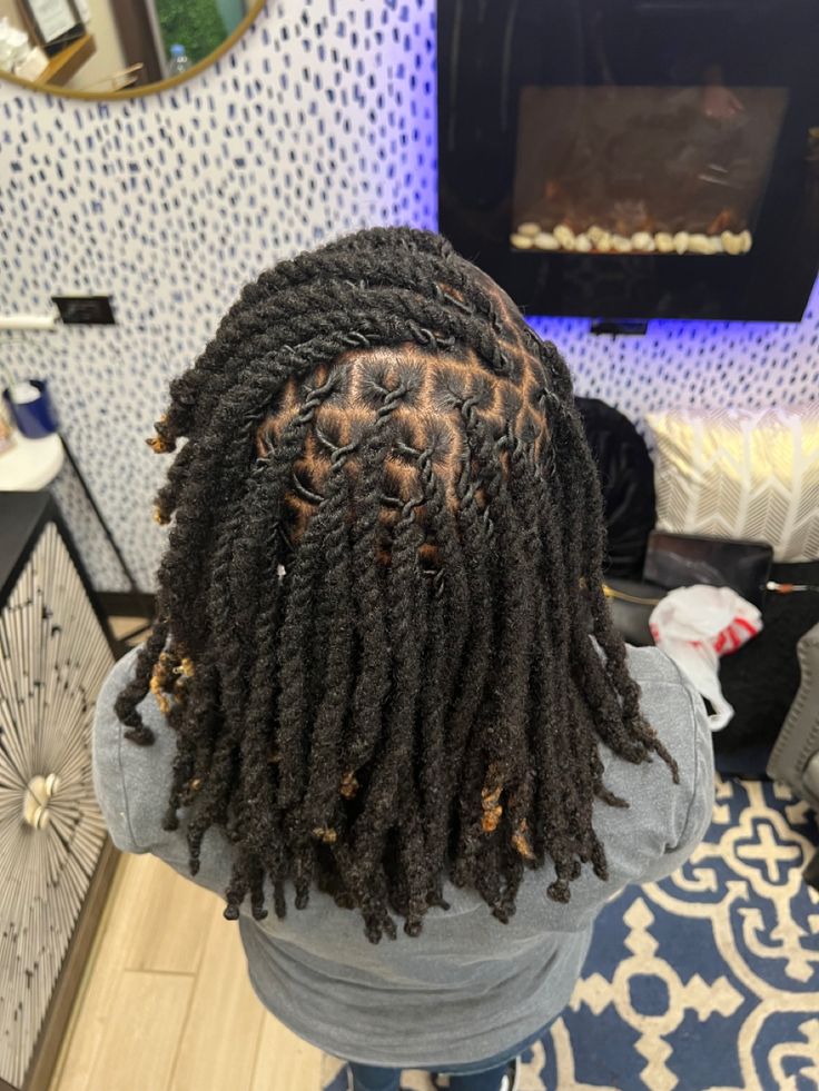 Retwist Locs Style Women, Diy Loc Retwist, Fresh Retwist Locs, How To Retwist Your Own Locs, Best Products For Loc Retwist, Dorothy Hair, Loc Retwist Styles, Loc Retwist Styles For Women, Retwist Locs Style