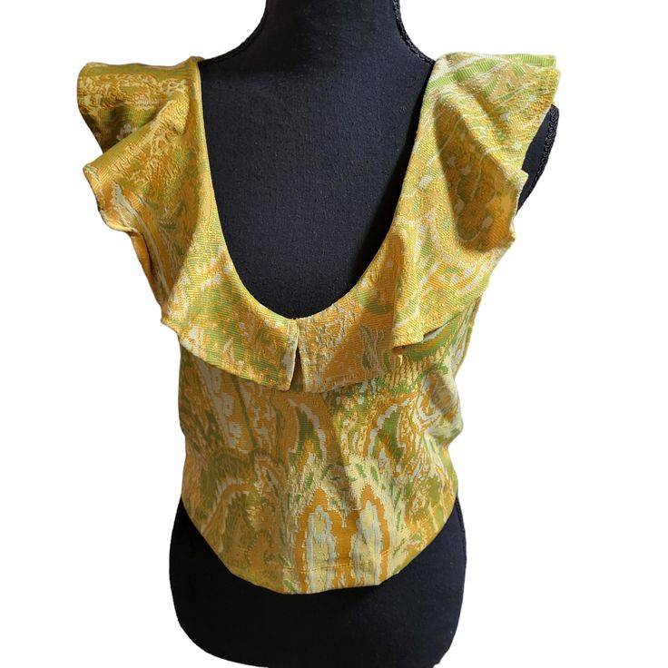 Zara Paisley Ruffle Top Yellow/Green Sz L Nwt 026 Yellow Zara Tops With Ruffles, Zara Green Ruffled Top, Green Ruffled Zara Top, Zara Yellow Ruffled Tops, Yellow Ruffled Zara Tops, Fitted Zara Top With Ruffles, Fitted Zara Tops With Ruffles, Vintage Green Tops With Ruffles, Zara Vintage Fitted Tops