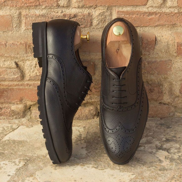 Unique Handcrafted bLACK Brogue Classic Oxford Soft Leather Sandals, Black Brogues, Jodhpur Boots, Men's Dress Shoes, Custom Design Shoes, Shoes World, Casual Leather Shoes, Traditional English, Brogue Shoes