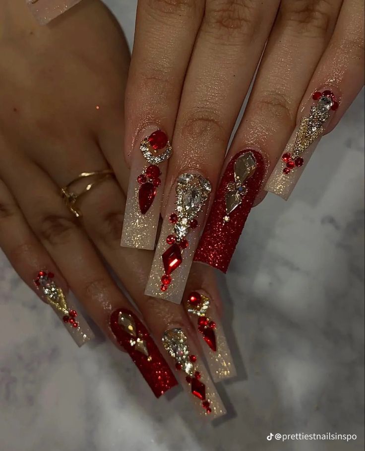 Nails For Quinceanera, Sweet 16 Nails, Cute Red Nails, Easy Nail Design, Nail Art 2023, Burgundy Acrylic Nails, Quince Nails, Quinceanera Nails, Red And Gold Nails