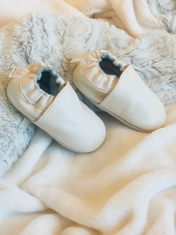 These leather moccasins are perfect for your babies first steps❤️🐰Shop Now @bunbuncorp #babymoccasins #babyshoes #babyfashion #babyshowergift #bunbuncorp Spring Beige Moccasins With Rubber Sole, Comfortable White Leather Shoes, Everyday Leather Slip-on Moccasins, Beige Slip-on Moccasins With Round Toe, Comfortable White Leather Shoes With Round Toe, White Round Toe Comfortable Leather Shoes, Spring Cream Leather Shoes With Rubber Sole, Comfortable Beige Moccasins With Round Toe, Comfortable Beige Round Toe Moccasins