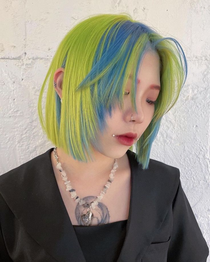 Green And Blue Hair, Hair Colorful, Best Hair Dye, Pretty Hair Color, Funky Hairstyles, Alternative Hair, Haircut And Color, Dye My Hair, Hair Dye Colors