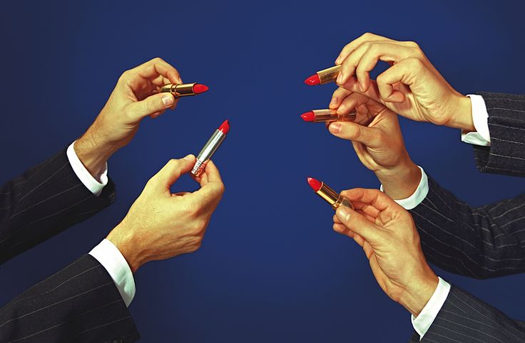 i love how edgy it is with the male hands holding the lipstick Guy Bourdin, Festival Photo, Surrealism Photography, Art Disney, Art Story, 인물 사진, Commercial Photography, Art Direction, Sake