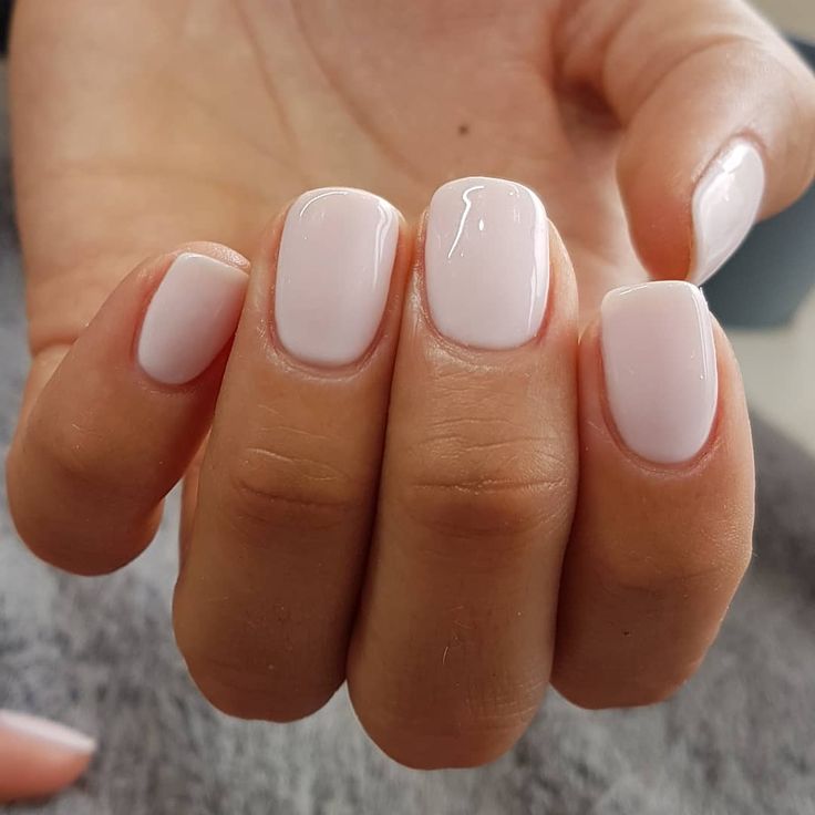 opi lisbon wants moor Pretty Nail Colors, Milky Nails, Smink Inspiration, White Nail Polish, Dip Powder Nails, Dipped Nails, Manicure Y Pedicure, Manicure E Pedicure, Powder Nails