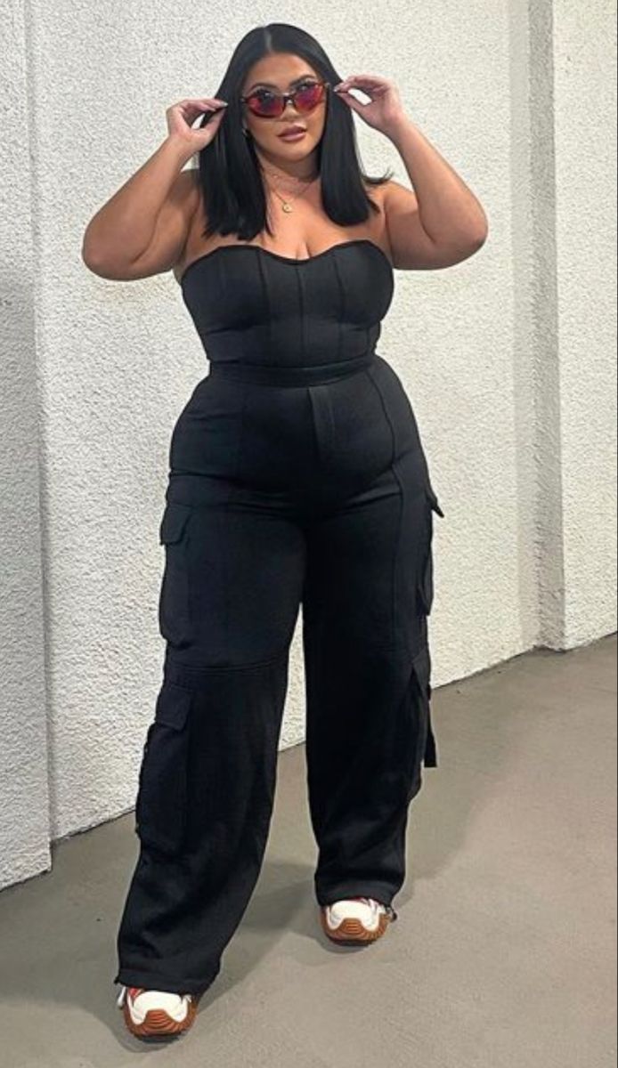 Big Size Outfit Ideas, Edgy Baddie Outfits, All Black Plus Size Outfit For Party, Plus Size Brunch Outfit Black Woman, Plus Size Apron Belly Outfits, Baddie Plus Size Outfits, Hot Plus Size Outfits, Miami Outfits Plus Size, Plus Size Black Outfits