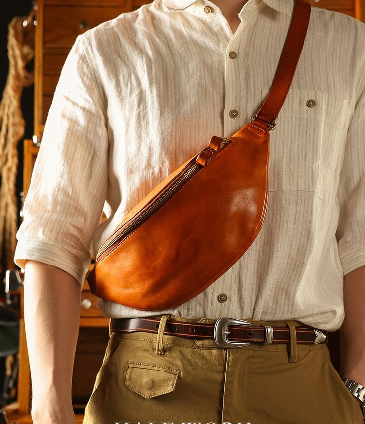 Top Layer Leather Chest Bag Men's Leather Shoulder Bag - Etsy Bosnia and Herzegovina Leather Shoulder Bag Men, Chest Bag Men, Leather Craft Tools, Best Leather, Leather Carving, Cross Bag, Mens Leather Bag, Zipper Bag, Diy Materials