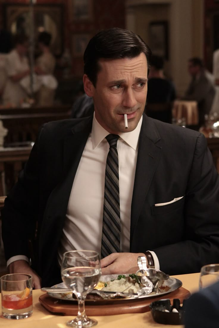 Jon Hamm, Mad Men Mad Men Don, Mad Men Don Draper, Poison Heart, John Hamm, Mad Men Style, A Man In A Suit, Mad Men Fashion, Man In A Suit, Don Draper