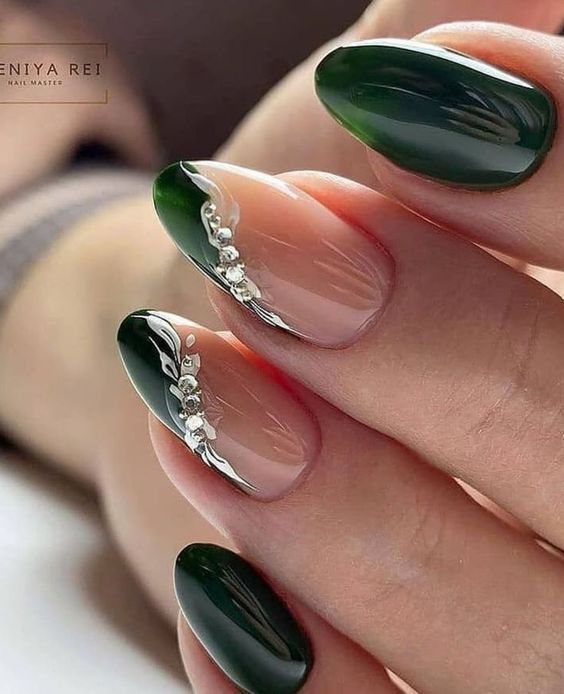 Hoco Nails, Emerald Nails, Green Acrylic Nails, Graduation Nails, Formal Nails, Green Nail Designs, Nagel Inspo, Cat Kuku, Prom Nails