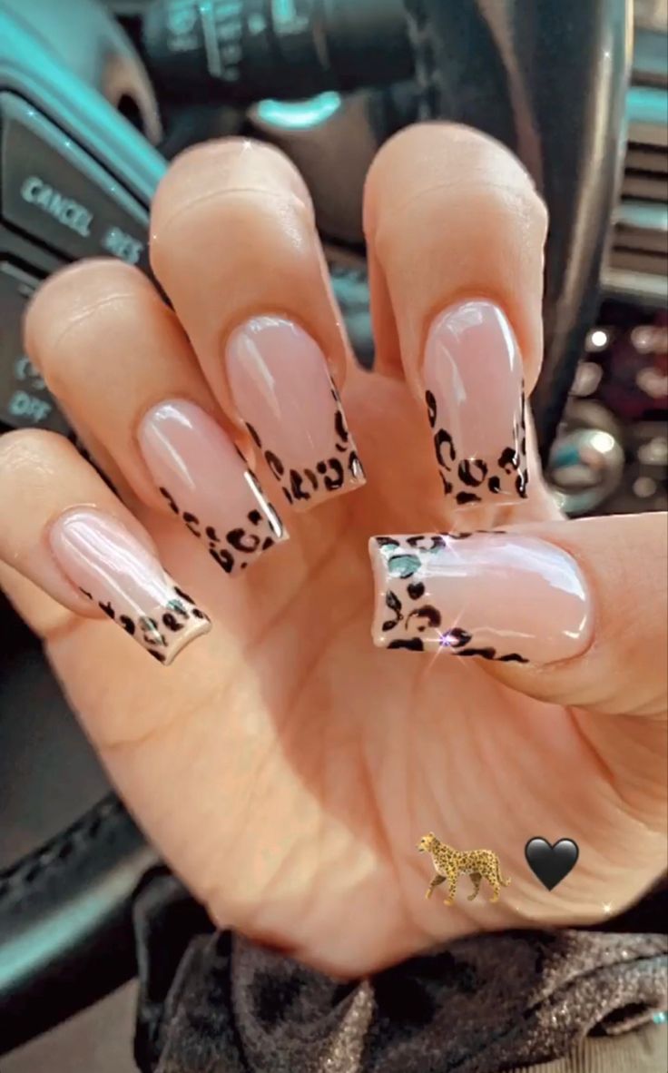 Beauty Is Pain, Cheetah Nail Designs, Unghie Sfumate, Nails Art Ideas, Cheetah Nails, Leopard Print Nails, Summery Nails, Girly Acrylic Nails, Print Nails