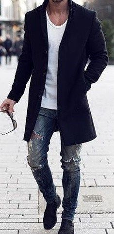 Here are the top 3 looks that you can give a whirl with the help of your basic white t-shirt. Fashion Guys, Mens Fashion 2018, Stars Gold, Herren Style, White Jeans Men, Streetwear Mode, Gothic Steampunk, Mens Fashion Streetwear, Mens Fashion Classy