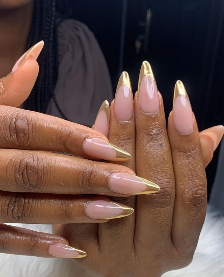 Gold French Tip Nails, Fall Nude Nails, Gold French Tip, Classy Almond Nails, Work Nails, Classy Acrylic Nails, Almond Acrylic Nails, Acrylic Nails Coffin Short, Short Acrylic Nails Designs