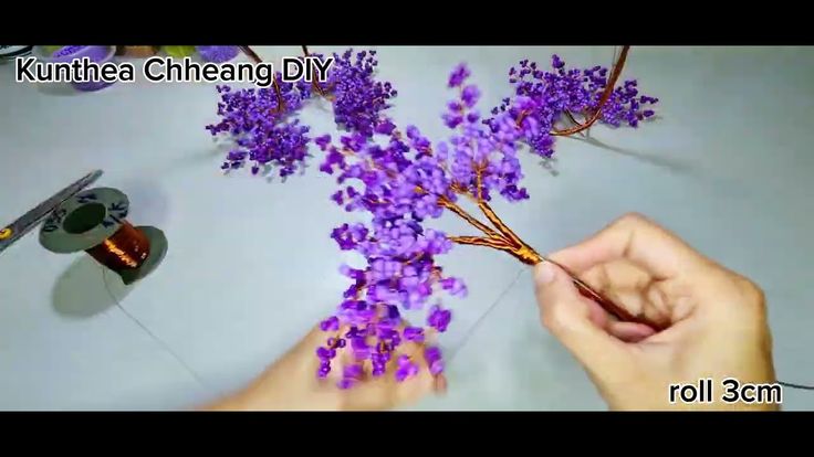 Wire Trees Diy How To Make Videos, Wire Bead Tree Tutorial, Beaded Wisteria Tree Tutorial, Wire And Bead Tree, Wisteria Bonsai, Bonsai Wire Tree Tutorial, Bead Trees, Sculptures Sur Fil, Gem Tree