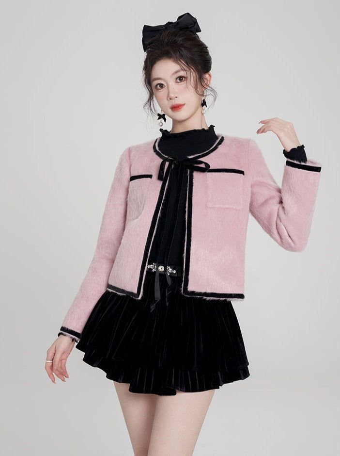 ❤︎French sweet ribbon pink short coat�❤︎ Angel Brinks, French Top, Ladies Short Jackets, Pink M, Short Coat, Pink Outfit, Short Jacket, Mens Shorts, Sense