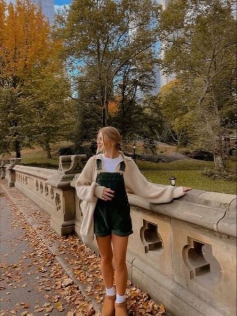 Outfits Granola, Granola Girl Outfits, Granola Outfits, Farmers Market Outfit, Granola Aesthetic, Nature Outfits, Granola Girl Aesthetic, Granola Girl, Fall Fits