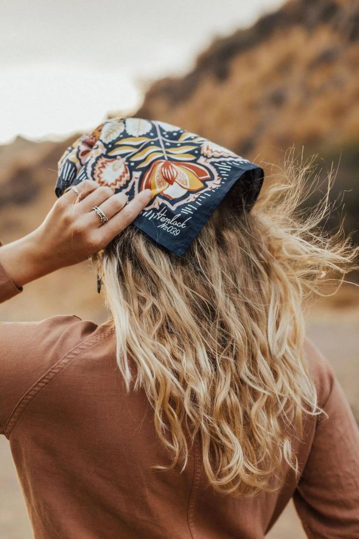 This beautiful Elsie Bandana features an abundant array of hand-drawn vibrant flowers, foliage and berries reds, golds + pinks on a rich navy background. Hemlock bandanas have endless uses for you, your child and even your beloved pet. Not only will this bandana / handkerchief / scarf be a stylish choice as a headband, hair tie or head wrap, it can also serve as a bib for your kiddo, a napkin for your next picnic, or a snazzy pocket square. Bandanas also make the perfect eco-friendly gift wrap. Handkerchief Hair, Scandinavian Lifestyle, Paper Wedding, Cotton Bandanas, Cloth Napkin, Navy Background, Scarf Headband, Kids Coloring Books, Headband Hair