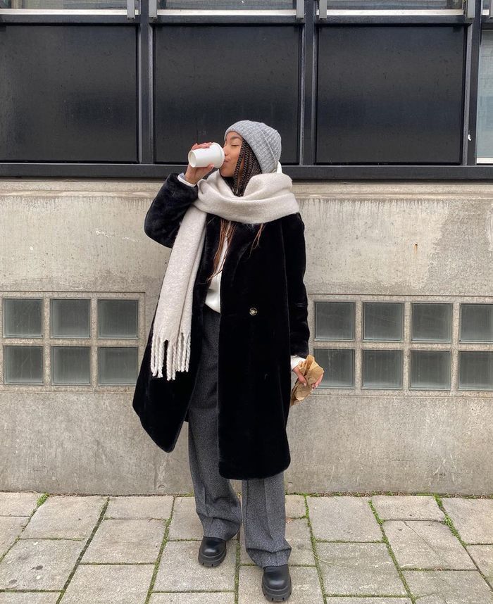 2021 Has a New Set of Styling Rules Cute Casual Winter Outfits, Amaka Hamelijnck, Casual Winter Outfits For Women, Winter Outfits For Women, Winter Mode Outfits, Winter Date Night Outfits, Cosy Outfit, Winter Outfits Warm, Trendy Outfits Winter