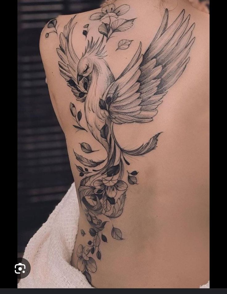 Phoenix Tattoo Women, Feniks Tattoo, Phoenix Back Tattoo, Tato Phoenix, Phoenix Tattoo Feminine, Korean Tattoo, Blade Tattoo, Shoulder Blade Tattoo, Back Piece Tattoo