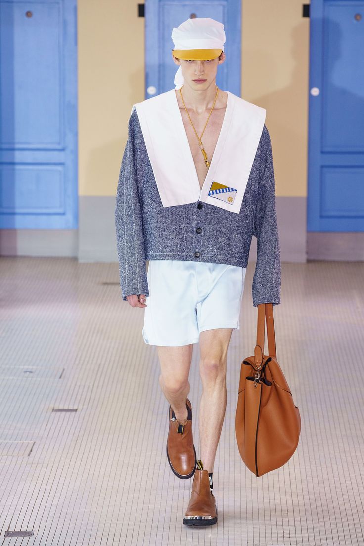 Lanvin Menswear, Fashion Collection Inspiration, Lanvin Men, Minimalist Fashion Men, Mens Spring Fashion, Menswear Fashion Show, Runway Trends, Mens Lifestyle, Mens Trends