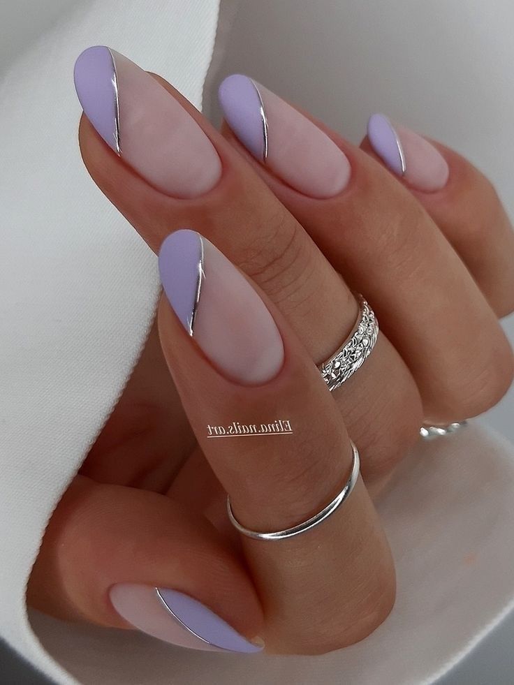 Nails Light Purple, Purple Wedding Nails, Purple And Silver Nails, Light Purple Nails, Prom Nails Silver, Hoco Nails, Silver Nail Designs, Bridesmaids Nails, Unghie Sfumate