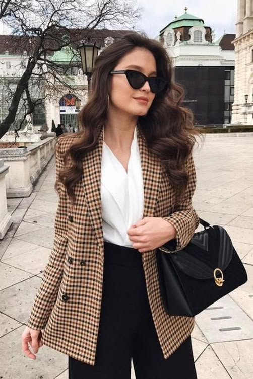 Spring Office Outfits, Vinter Mode Outfits, Blazer Outfit, Autumn Street Style, Looks Chic, Blazer Outfits, Plaid Blazer, Work Outfits Women, High Fashion Street Style