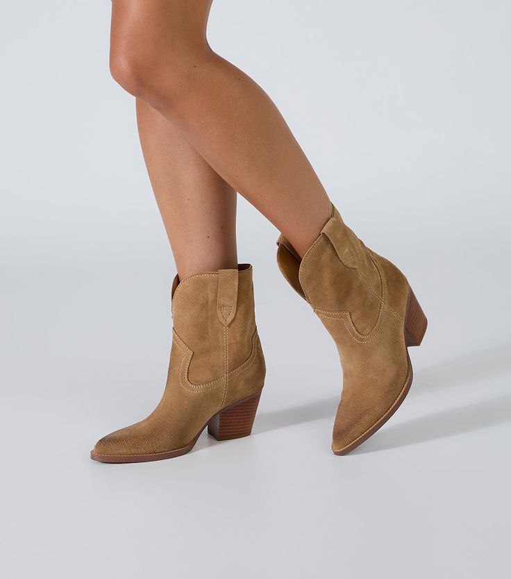 Introducing Psuedo. The chic low-heel ankle boot with a Western twist. Crafted from our signature suede leather and outfitted with side pull tabs and an almond toe design, these boots are destined to become your go-to choice season after season. -Material: Suede -Sole: Man-made -Fit: True to size -Toe-shape: Almond -Features: Block heel -Heel: 7cm Tan Suede Boots Outfit, Suede Boots Outfit, Tan Suede Boots, Thigh High Boots Flat, Low Heel Ankle Boots, Tony Bianco, Western Booties, Bow Heels, Slingback Shoes