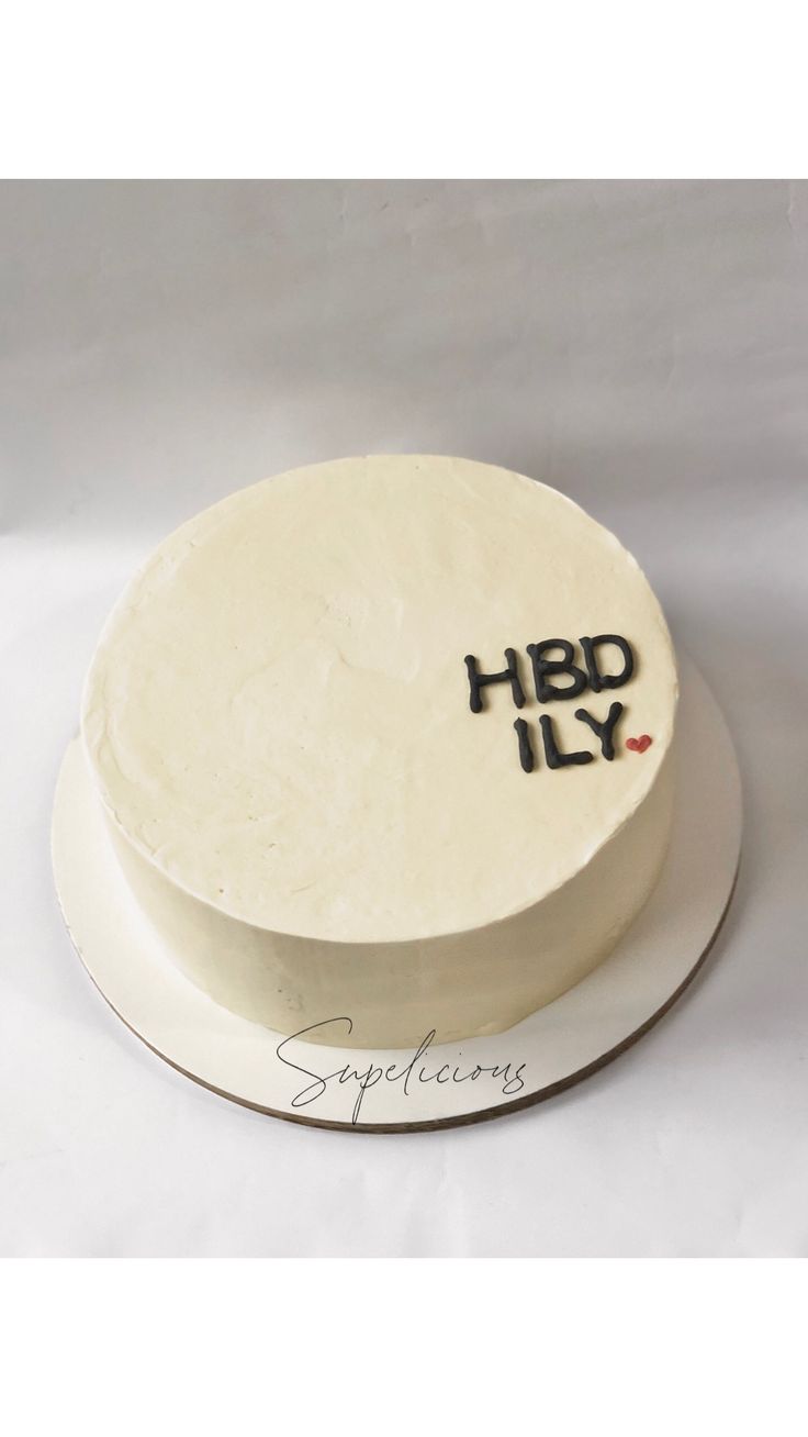 HBD
Minimalist Personal Birthday Cake For Man, Cake For 31 Year Old Man, Diy Cake For Husband Birthday, Birthday Cake For 22 Year Old Guy, Homemade Birthday Cake For Husband, Minimalist Bday Cake For Men, Round Birthday Cakes For Men, 21st Birthday Cake For Guys Simple, Minimalist Bday Cake Men