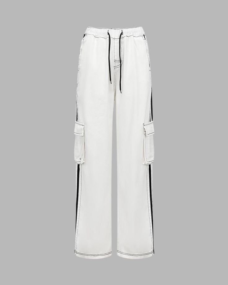 Details: White cargo pants with front drawstring and pockets designBottom Length: LongMaterials:75% Cotton + 25% Polyester Utility Wide Leg Cargo Sweatpants, Utility Cargo Style Wide Leg Sweatpants, Utility Wide Leg Cargo Style Sweatpants, White Full-length Cargo Jeans With Pockets, White Baggy Drawstring Pants, Baggy Sporty Wide-leg Pants With Pockets, Baggy Sporty Wide Leg Pants With Pockets, Sporty Baggy Wide Leg Pants With Pockets, Streetwear Cargo Pants With Drawstring