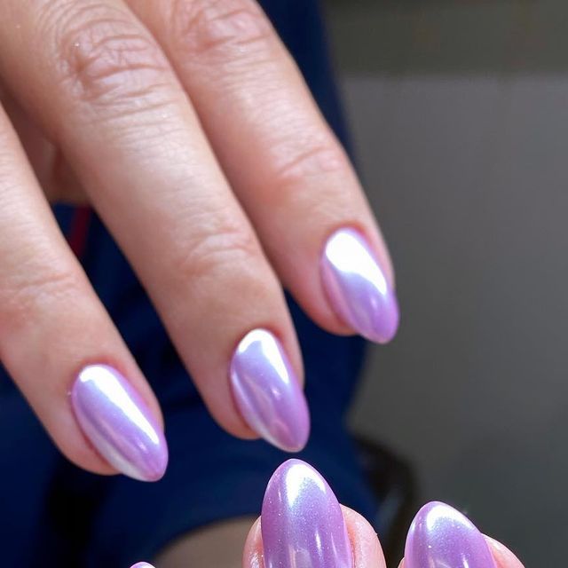 65 likes, 8 comments - nailsby_krista on June 16, 2023: "Lavender Haze☂️ ••• #nailsbykrista #nails #naturalnails #gelnails #chromenails #purplen..." Lavender Haze Nails, Lavender Haze Eras Tour, Taylor Lavender, Eras Tour Nails, Taylor Swift Nails, Lavender Haze, June 16, Chrome Nails, Purple Nails