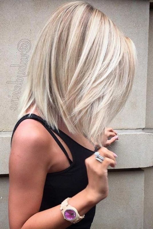 15 Most Charming Blonde Hairstyles for 2018 Haircuts For Medium Length Hair, Penteado Cabelo Curto, Medium Hair Cuts, Long Bob, Shoulder Length Hair, Medium Length Hair Cuts, Homecoming Hairstyles, Great Hair, Blonde Hair Color