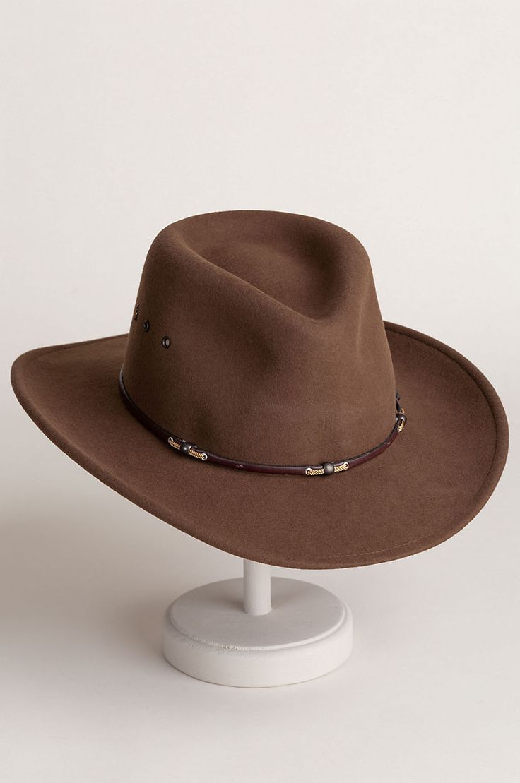 Summit Wool Felt and Leather Safari Hat Cowboy Hut, Window Shopper, Classy Hats, Safari Hat, Well Dressed Women, Cowgirl Hats, Wool Hat, Cowboy Hat, Stay Cool