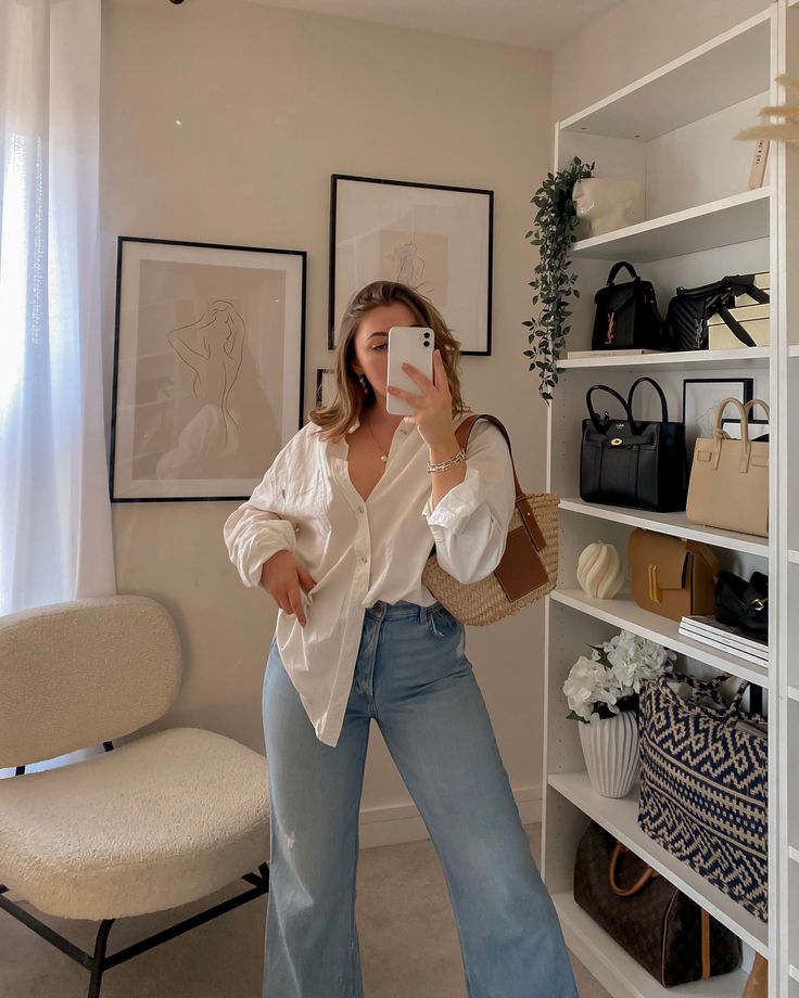 White shirt and jeans White Tops Outfit, Girls White Shirt, White Shirt And Blue Jeans, White Shirt Outfits, Midsize Outfits, Blue Jean Outfits, Jeans Outfit Women, White Shirts Women, Petite Outfits