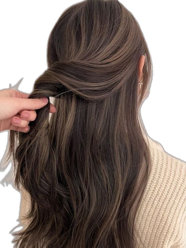 Cool Tone Brown Hair, Ash Brown Hair Balayage, Rambut Brunette, Ash Brown Hair Color, Ash Hair, Ash Hair Color, Ash Brown Hair, Brown Hair Inspo, Brunette Balayage Hair