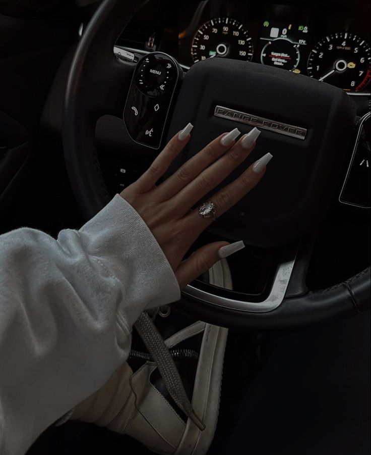 Nails On Steering Wheel, Mercedes Cars, Inspiration Nails, Money Pictures, Good Instagram Captions, Glow Nails, Nail Photos, Luxury Aesthetic, Fancy Cars